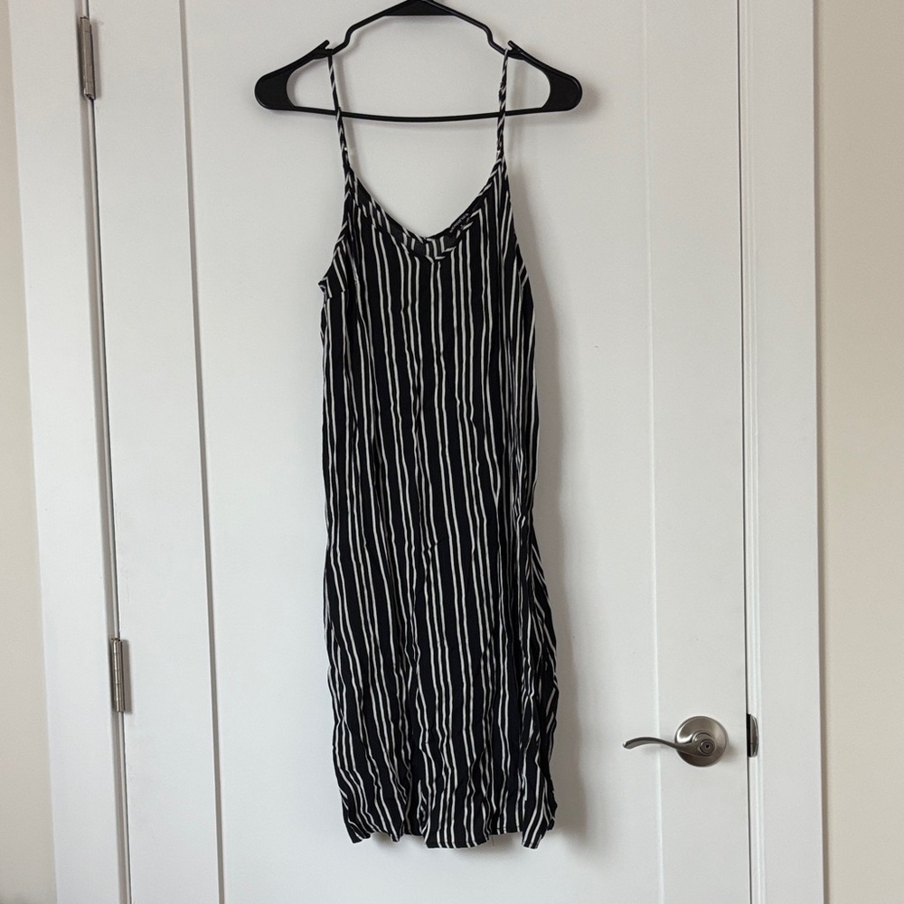 Who What Wear Black and White Striped Midi Dress
